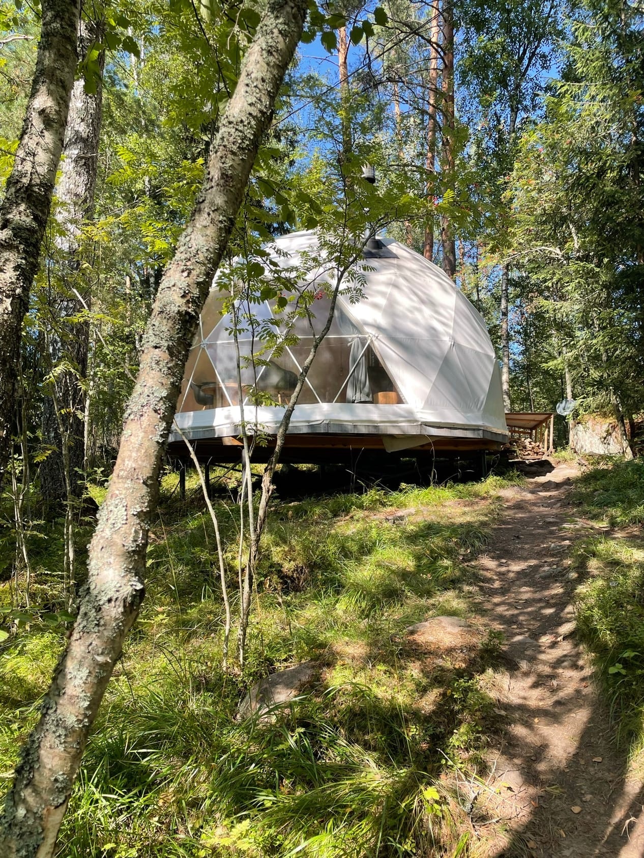 Hills & Huts. Глэмпинг в Ленинградской области. Снять купольный дом