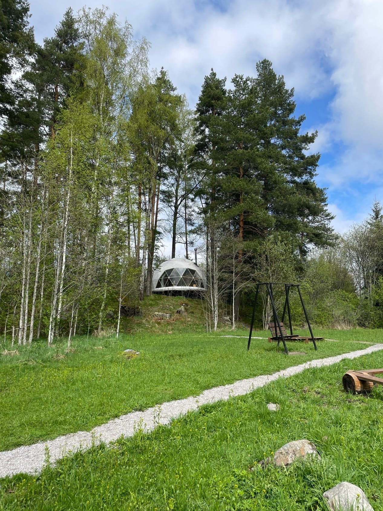 Hills & Huts. Глэмпинг в Ленинградской области. Снять купольный дом